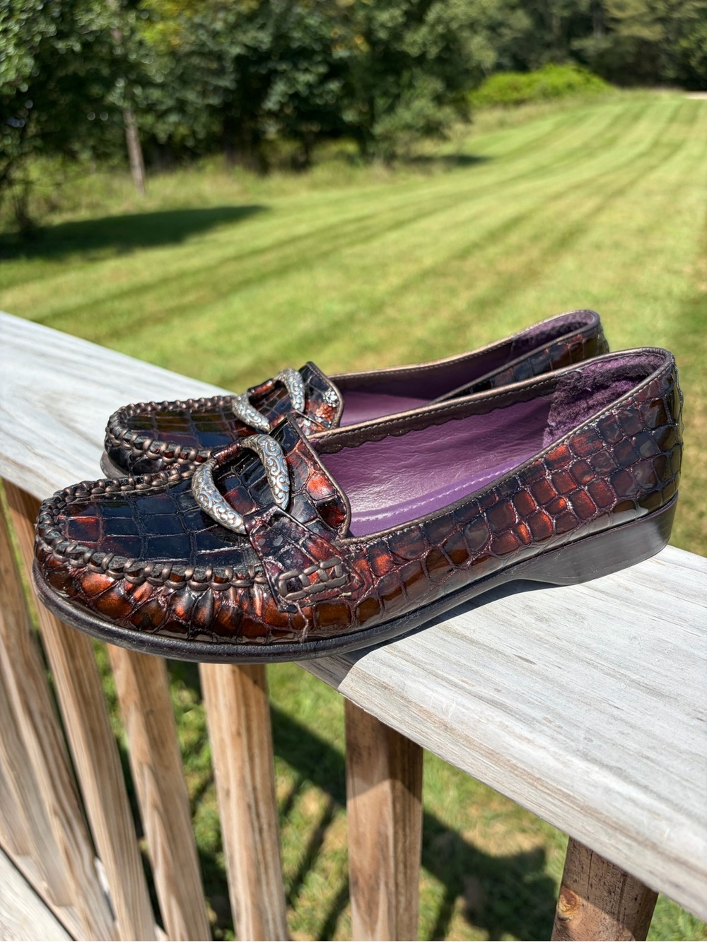 Brighton Patent Leather Loafers Croc Alligator Print 7 M  Shiny Copper shoes